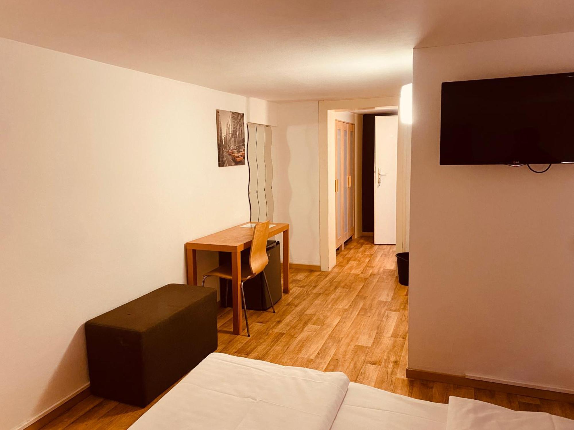 Stay Inn Central Station Frankfurt am Main Rum bild